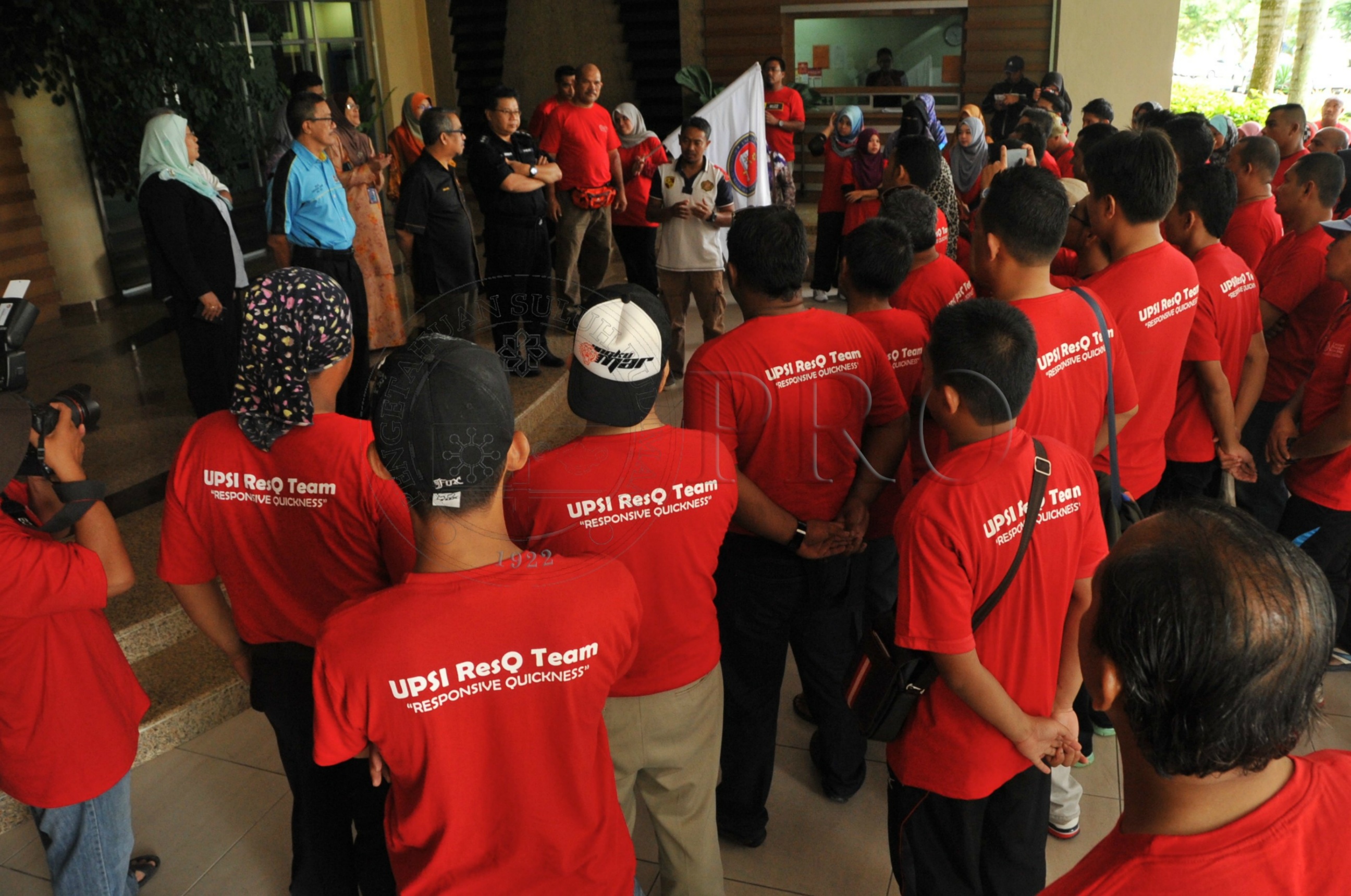 PRO 15 1 RESQ HAS 4231